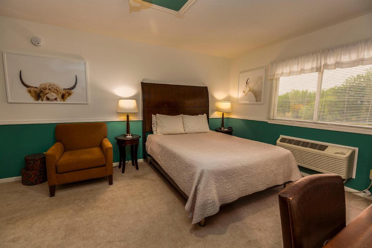 Sweetgrass Inn Bed & Breakfast Rapid City Eksteriør bilde